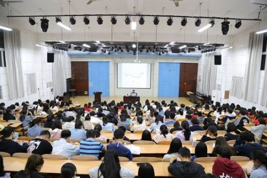 广西师范大学开展“纪念抗美援朝70周年”主题系列活动专题讲座