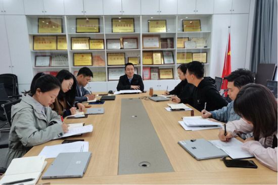 广西师范大学团委学习党的十九届五中全会精神