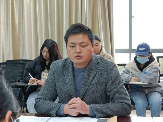 广西师范大学马克思主义学院辅导员召开新学期工作例会